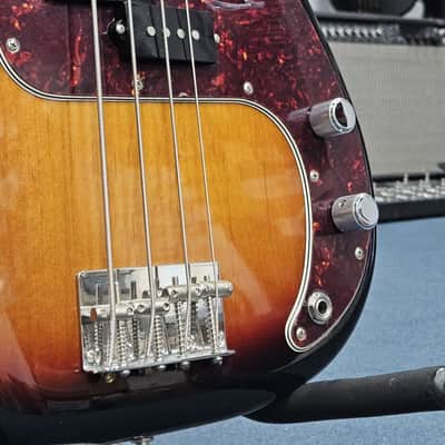 Fender Vintera II 60s Precision Bass - Mint image 9