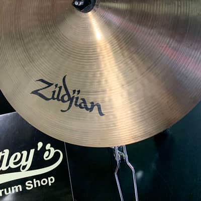 Zildjian 18" A Series Concert Crash Cymbals Pair - 1778g/1850g (Bag 6) image 2