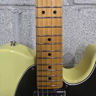 Fender Player II Telecaster HH 2024 - Present - Hialeah Yellow image 6