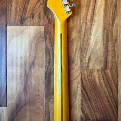 Custom Built Hardtail Stratocaster - 3-tone Sunburst Robert Cray Fender image 6