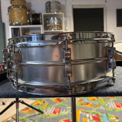 1964 Brass Hoops Ludwig No. 404 Acrolite 5x14" 8-Lug Aluminum Snare Drum with Keystone Badge 1964 - Matte Aluminum image 3