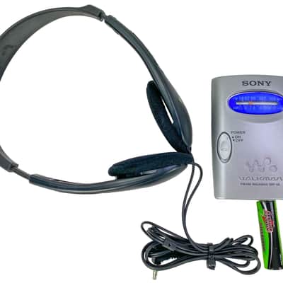 Sony SRF-59 FM/AM Walkman Stereo Radio with Sony Headphones & Battery image 1