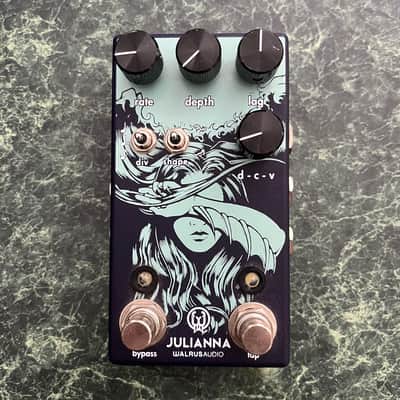 Walrus Audio Julianna Deluxe Chorus / Vibrato 2020 - Present - Blue image 2