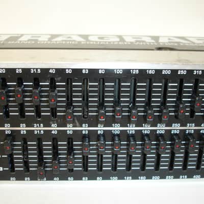 Behringer FBQ3102 ULTRAGRAPH PRO 31-Band Stereo Graphic Equalizer w/ FBQ Feedback Detection System image 6