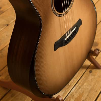 Taylor 900 Series | Builder's Edition 914ce - Wild Honey Burst  2024 image 6