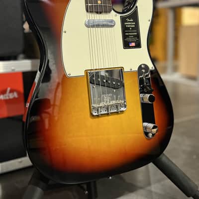 Fender American Vintage II '63 Telecaster - 3-Color Sunburst image 3