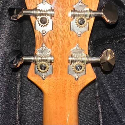 Makaio MKC-10 Koa Concert Ukulele - Natural Excellent image 7