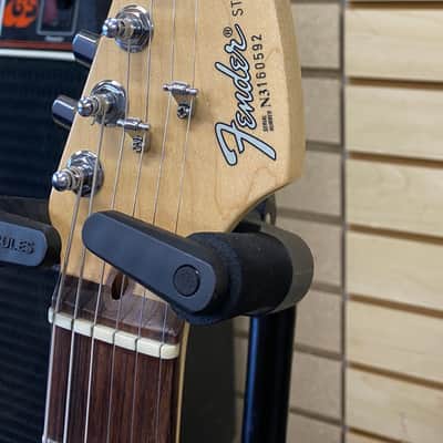 Used 1994 Fender 40th Anniversary American Standard Stratocaster with Rosewood Fretboard image 4