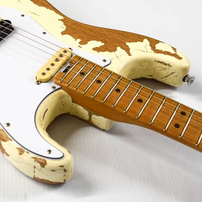 Charvel Henrik Danhage Signature Pro-Mod So-Cal Style 1 - White Relic image 5