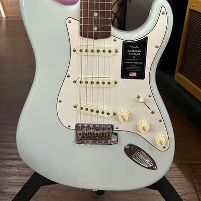 Fender American Vintage II 1965 Stratocaster  2025 - Sonic Blue / 7lbs. 11.5oz. #V2554025 image 3