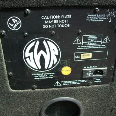 SWR LA Series LA-15 100w Bass Combo Amp 1-15