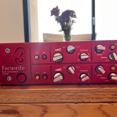 Focusrite Red 3 Dual Compressor / Limiter 2000s - Red image 2