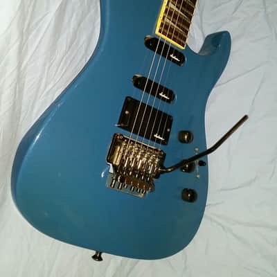 Charvel 475 Deluxe 1990 Candy Blue image 5