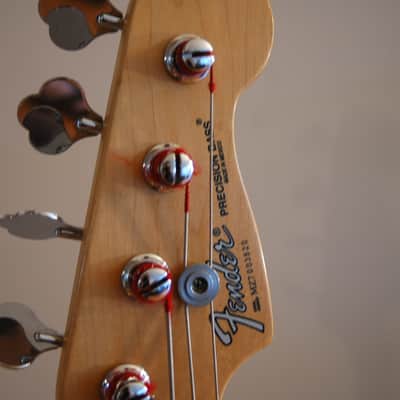 Fender Standard Precision Bass Made in Mexico - Black MIM image 4