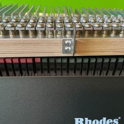 Rhodes MK 8 Stage 61 61-Key Electric Piano image 11