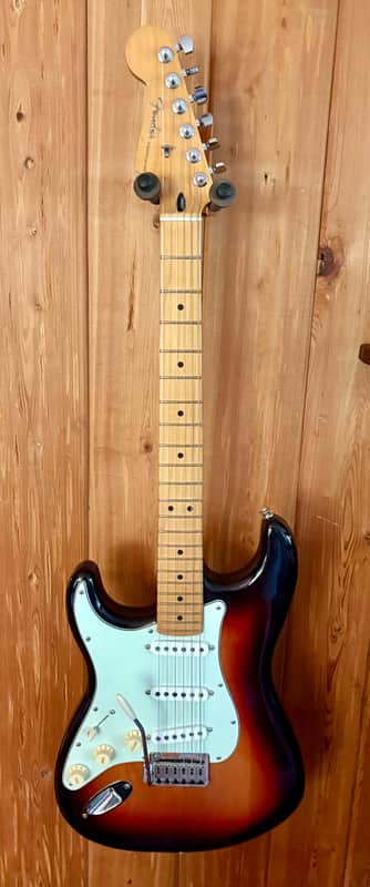 Fender Player Plus Stratocaster