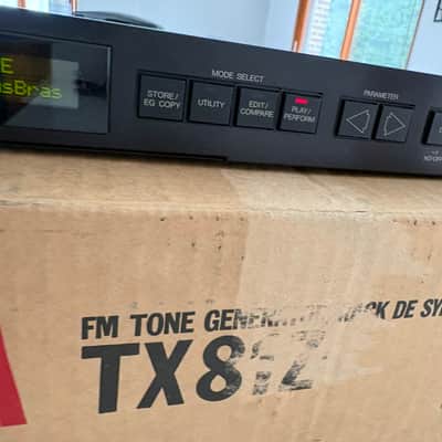 Yamaha TX81Z Rackmount FM Tone Generator 1987 - 1988 - Black image 4