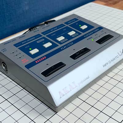 Akai U400 Riff-O-Matic Variable Tempo Phrase Lo-Fi Sampler image 2