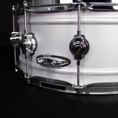 DW 14" x 6.5" Design Series Thin Aluminum Snare image 2