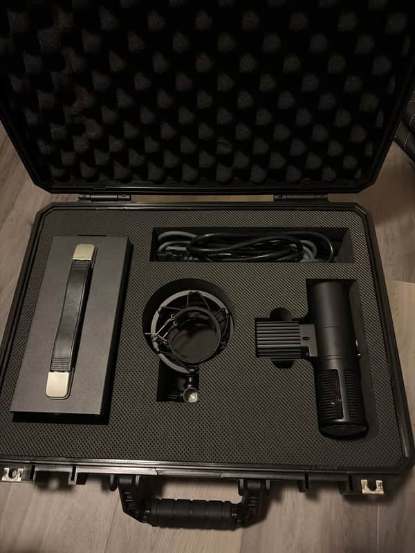 Warm Audio WA-8000 Large-Diaphragm Tube Condenser Mic – Mint (Upgraded Mullard Tube) image 1