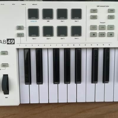 Arturia Keylab 49 Midi Keyboard - White image 11