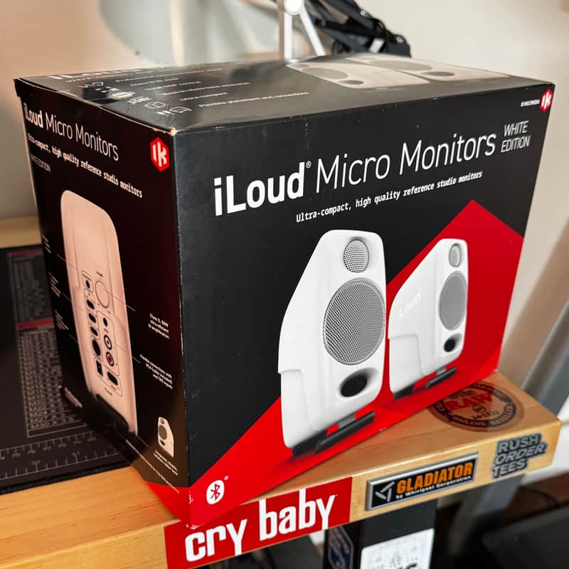 IK Multimedia iLoud Micro Monitors - White w/ Orig Box image 1