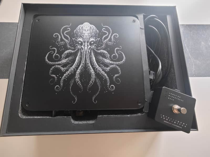 Darkglass Electronics Microtubes 900 V2 Kraken Limited Edition image 1
