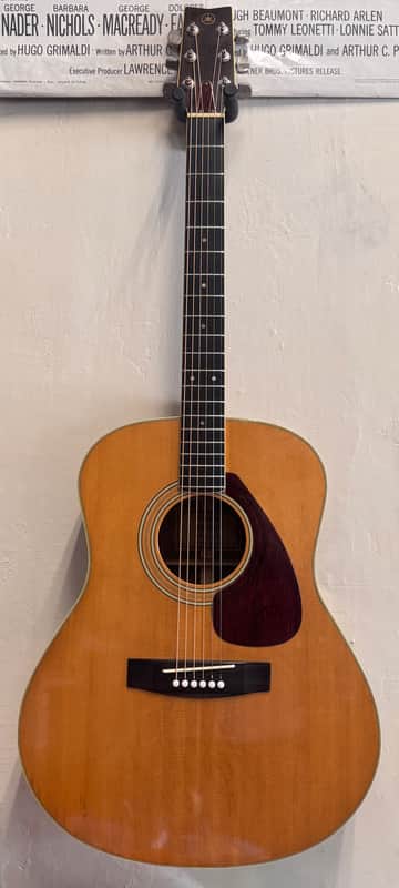 Yamaha FG-580