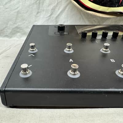 Line 6 Helix LT Guitar Multi-Effects Processor Preamp Pedal with Power Cord image 5