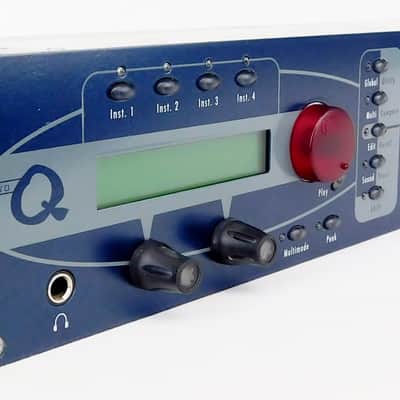 Waldorf Micro Q Synthesizer Rack Blau + Top Zustand + 1,5 Jahre Garantie