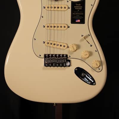 Fender American Vintage II 1961 Stratocaster Olympic White 2024 - Olympic White image 3