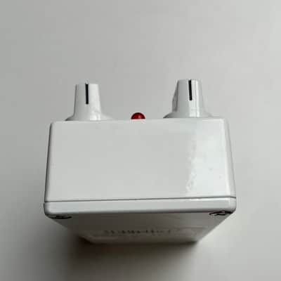 Mad Professor Snow White Auto Wah with Guitar/Bass Switch 2010s - White image 5