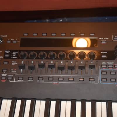 Yamaha Montage M8x 88-Key Synthesizer  Black image 4