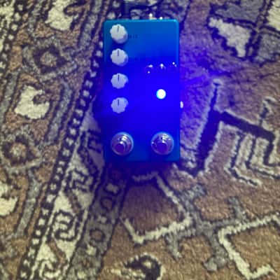 Montreal Assembly Count to 5 Delay - Transparent Turquoise image 2