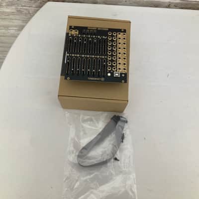 Used Tesseract Modular Sweet Sixteen Mk2 image 1