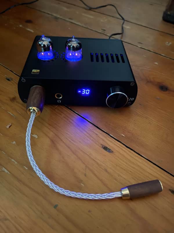 Loxjie P20 Tube Balanced Headphone Amplifier 2021 Black image 1
