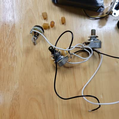 Fender Mustang Pickups Full Wiring  Harness Vintera II '70s image 4