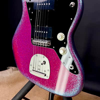 Fender American Vintage II ‘66 Jazzmaster (Modified), Ice Berry Flake Burst Custom Finish image 4