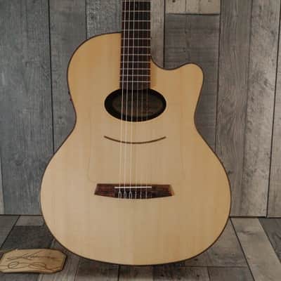 Kremona Lulo Reinhardt 'Kiano' Signature Series, Gloss Natural (Hand Signed) image 3