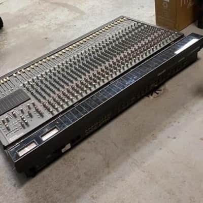 Mackie 32.8 32-Channel 8-Bus Mixing Console 1993 - 2005 - Gray image 3