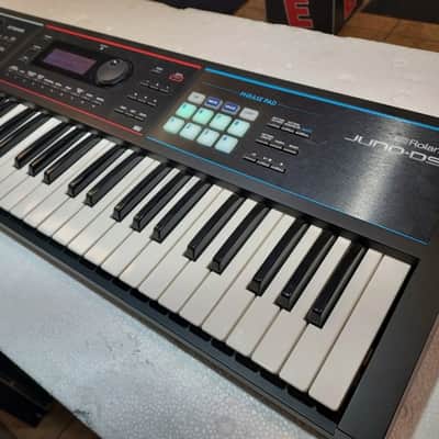 Roland JUNO-DS61 61-Key Mobile Synthesizer TC5004194 image 5