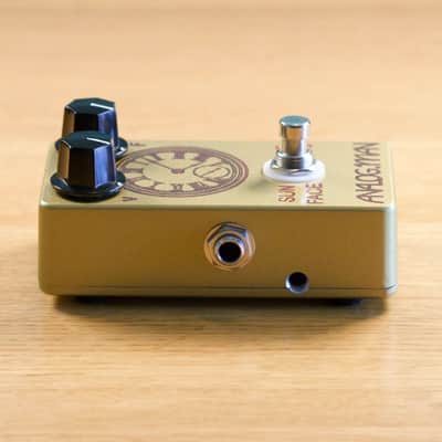 AnalogMan Sun Face BC109C Silicon Fuzz — Clockface Graphics + GigRig Virtual Battery image 4