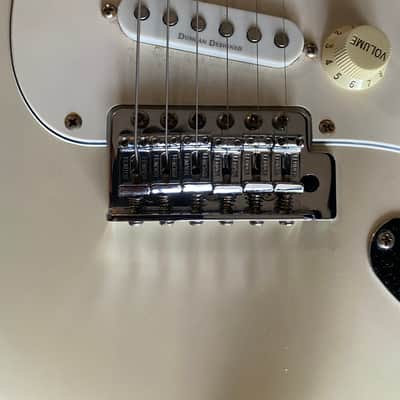 2012 Fender Squier Stratocaster 70’s Vintage Modified image 9