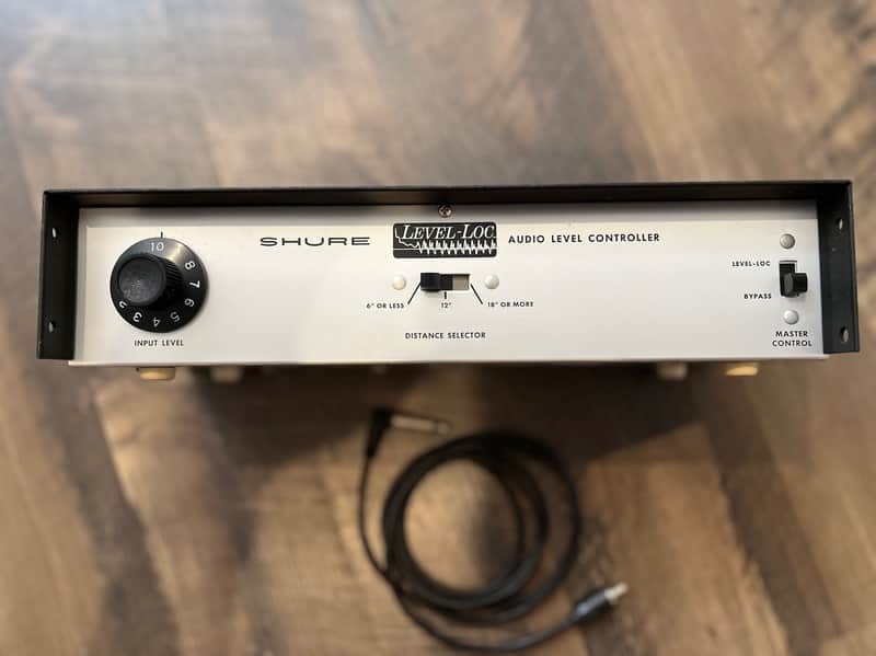 Shure M62V Level Loc Audio Level Controller Limiter 1969 - 1977 - Silver image 1
