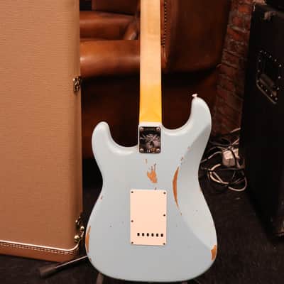 Fender '62 Stratocaster Relic-CC Faded Aged Daphne Blue image 4
