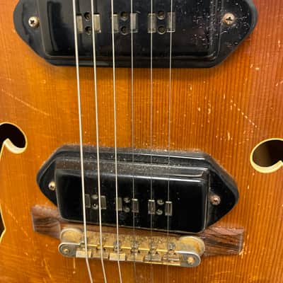Gibson Byrdland 1956 - Sunburst Belonged to Daryl Boggs image 4