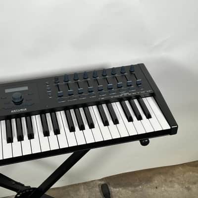 Arturia KeyLab 61 MkII MIDI Keyboard Controller image 5