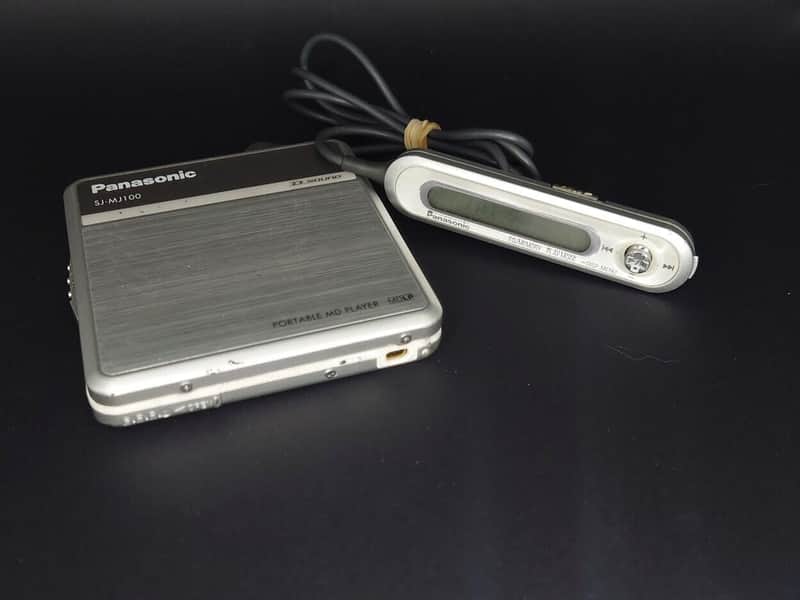 Panasonic SJ-MJ100 Portable MD Player MiniDisc mdlp silver VGC WITH REMOTE image 1