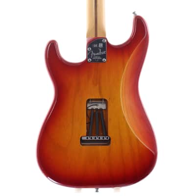 FENDER USA American Deluxe Stratocaster Ash with N3 MF, Aged Cherry Sunburst [US13058527] (06/22) image 4