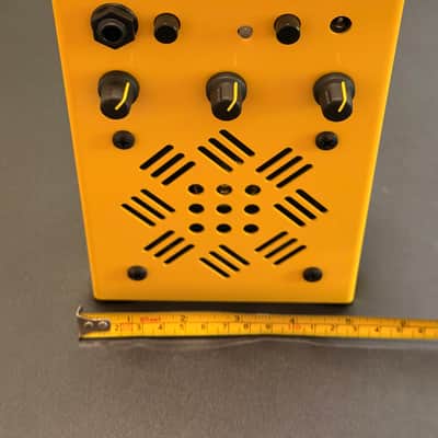 Critter & Guitari Third Man Hardware Terz 15-Watt 1x4" Amplifier (2026) - Yellow image 4